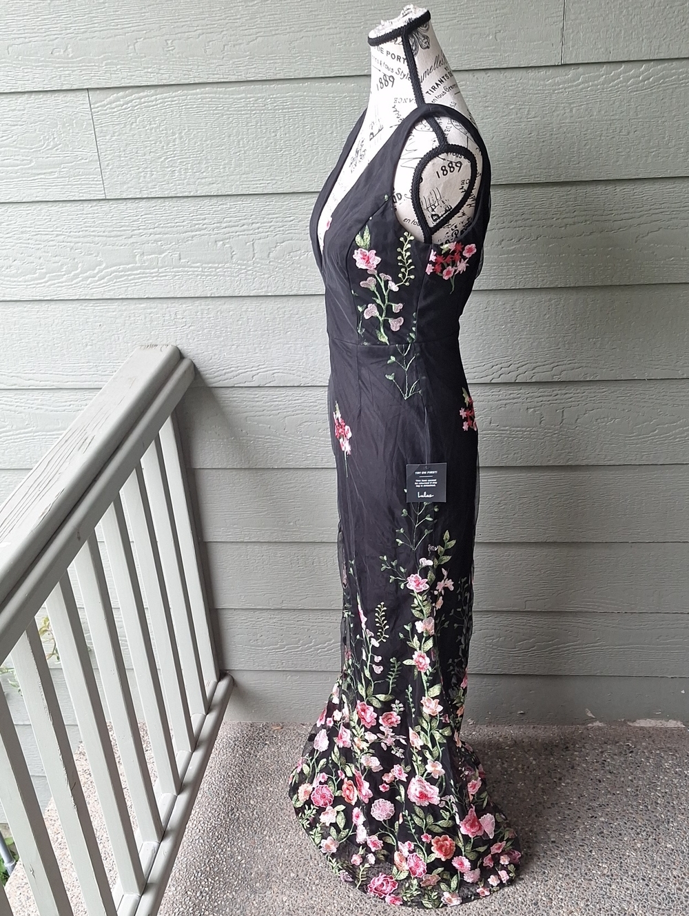 NWT Lulu'a Soiree Blossom Black Floral Embroidered Mermaid Maxi Dress Size Small - Picture 8 of 15